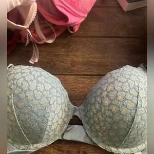 Victoria’s Secret push up bra like new